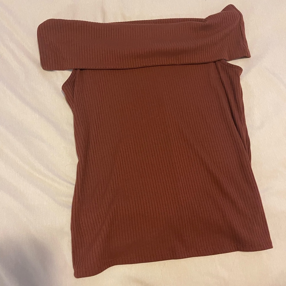 Target ribbed off shoulder top, rust